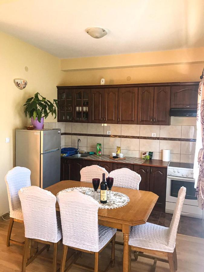 Jovana -- Porodicni Apartmani Igalo Herceg Novi Luaran gambar