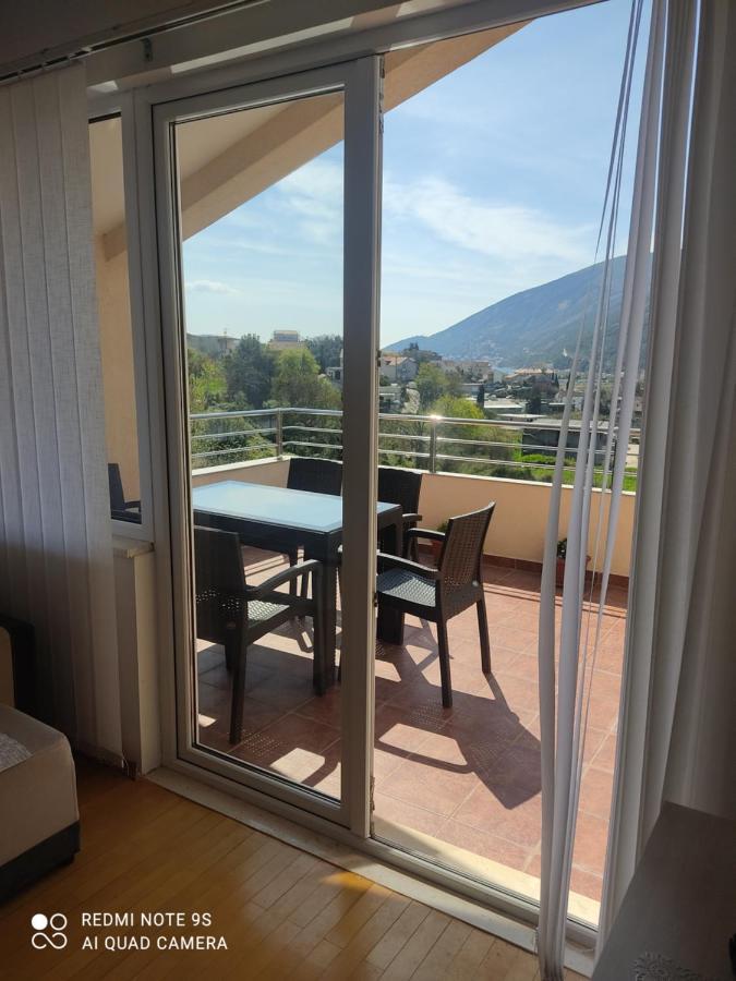 Jovana -- Porodicni Apartmani Igalo Herceg Novi Luaran gambar