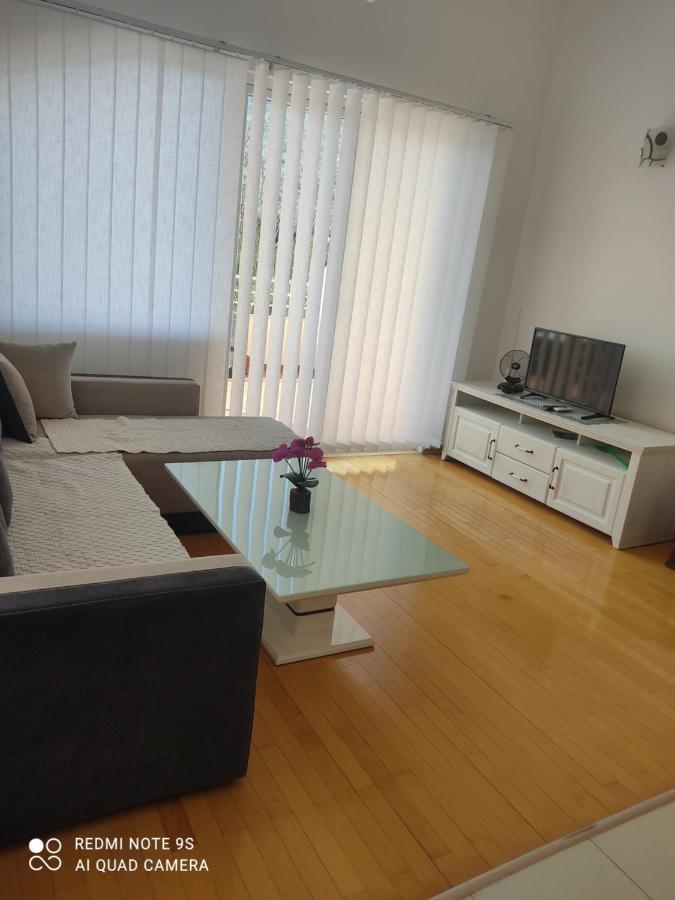 Jovana -- Porodicni Apartmani Igalo Herceg Novi Luaran gambar