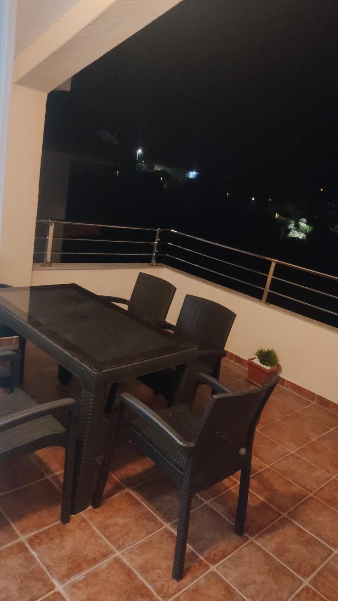 Jovana -- Porodicni Apartmani Igalo Herceg Novi Bilik gambar
